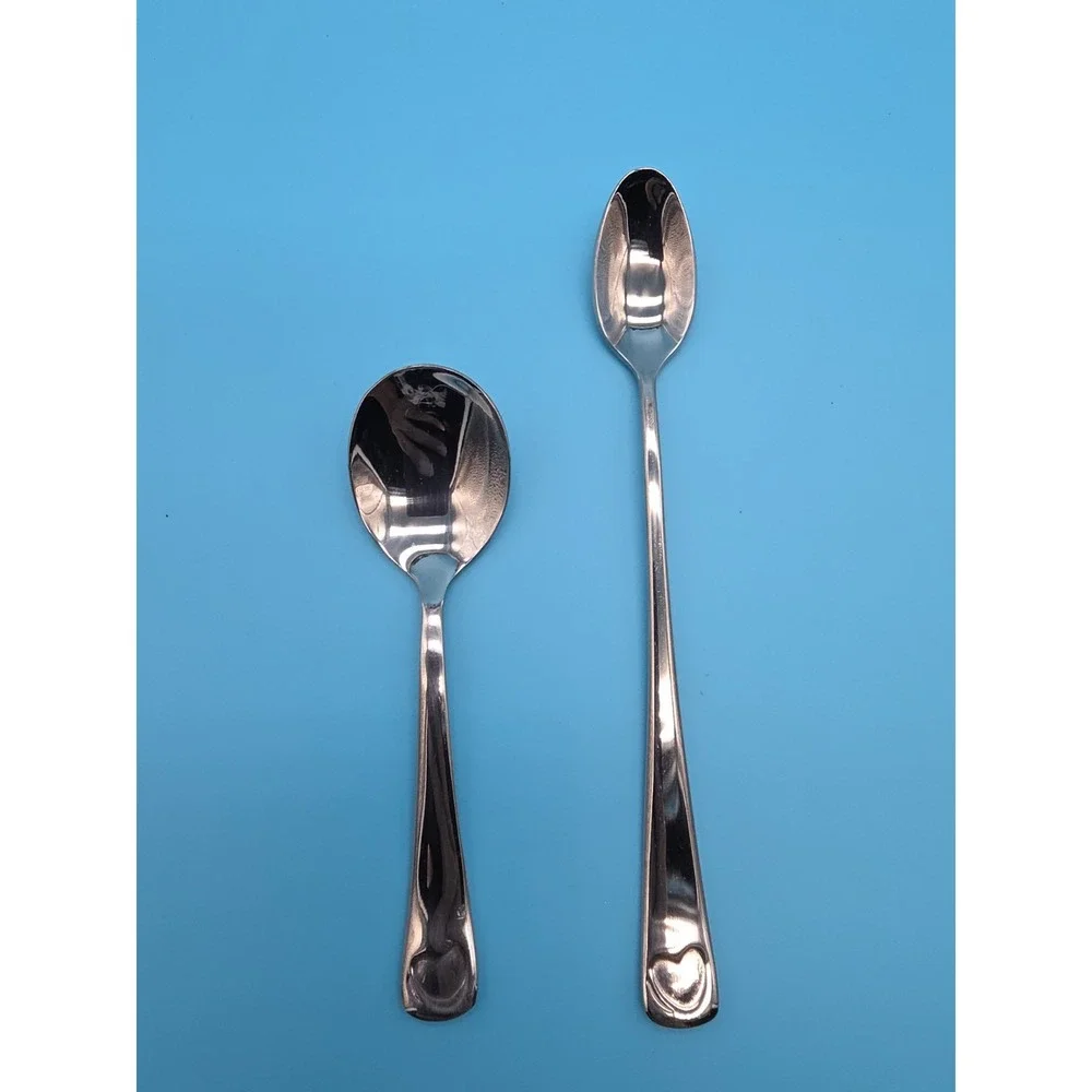 Stainless Steel Spoon Set Of 2 Heart Print On Handle Dessert Spoon And Tea Type